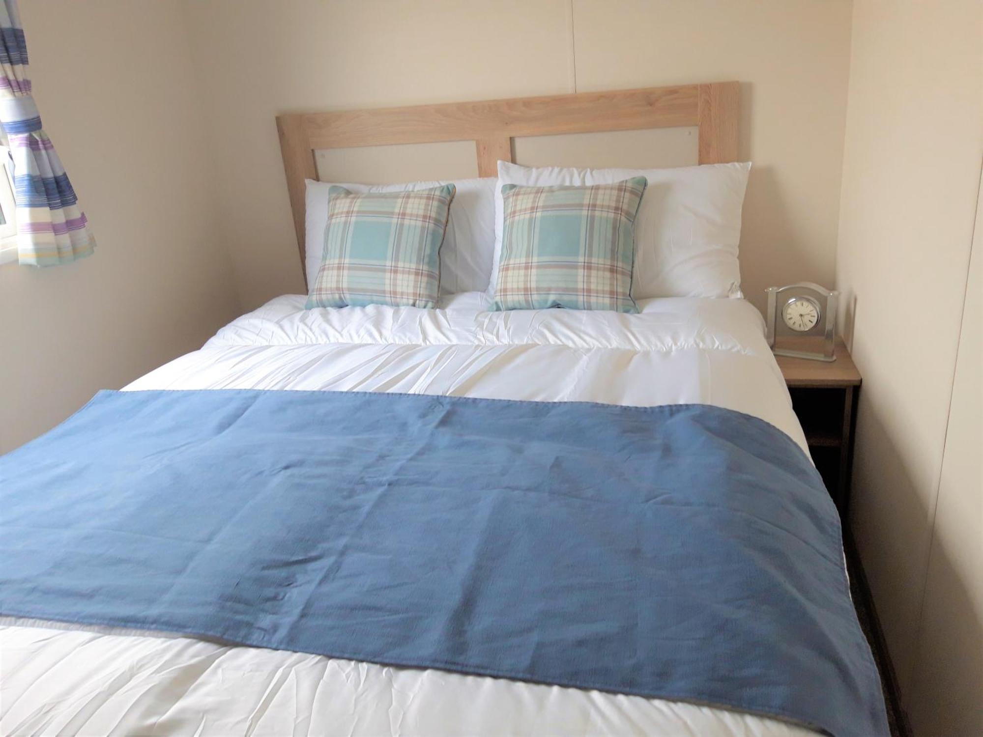 Luxury 2019 8 Berth Caravan With Hot Tub @ Tattershall Lakes Bagian luar foto